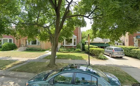 2947 W Fargo Ave, Chicago, IL 60645