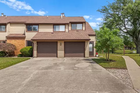 2101 Harbortown Cir #2101, Champaign, IL 61821