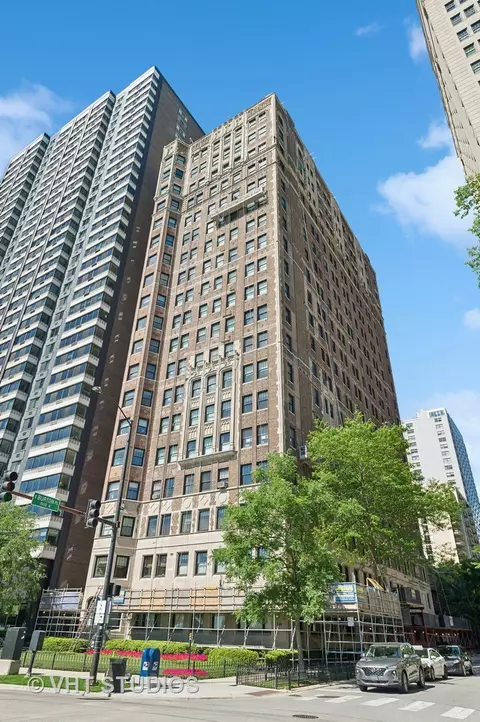 1448 N Lake Shore Dr #2C, Chicago, IL 60610