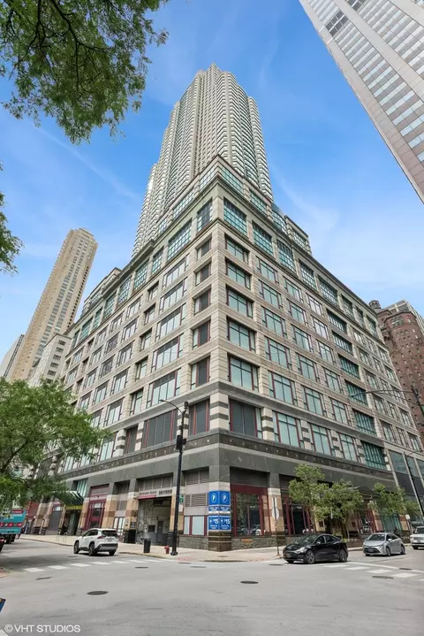 100 E Huron St #3001, Chicago, IL 60611