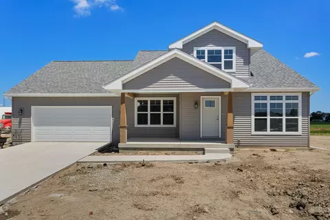 402 Jerin Dr, Fisher, IL 61843