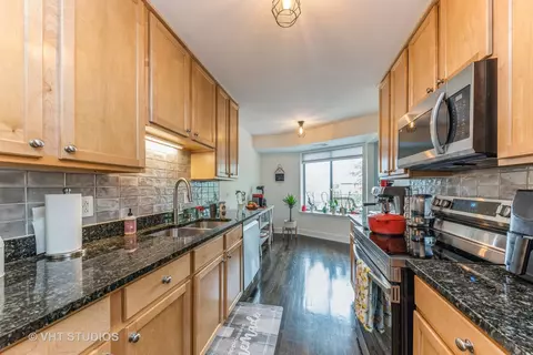 Kitchen - 5450 Astor Ln #418, Rolling Meadows, IL 60008 photo 1 of 1