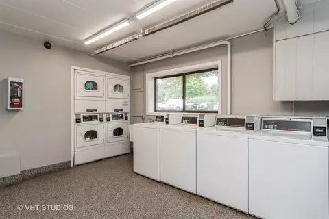 214 E Bailey Rd #B, Naperville, IL 60565 photo 9