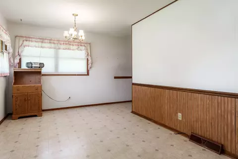 606 E Washington St, Durand, IL 61024 photo 15