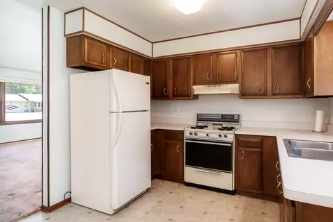 606 E Washington St, Durand, IL 61024 photo 12