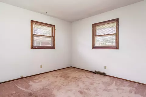 606 E Washington St, Durand, IL 61024 photo 18