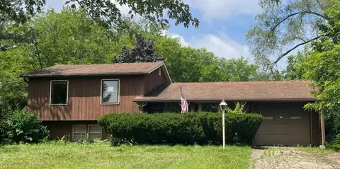 3922 Glendenning Rd, Downers Grove, IL 60515