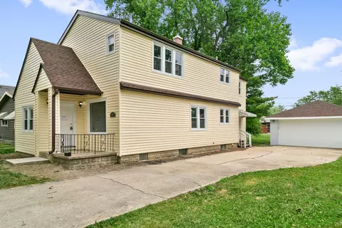 3609 Green St, Steger, IL 60475