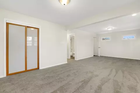 Living - 505 Olive St, Hoffman Estates, IL 60169 photo 5 of 6