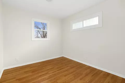 Bedroom - 505 Olive St, Hoffman Estates, IL 60169 photo 6 of 9