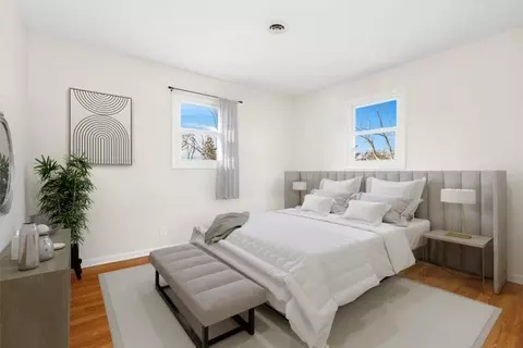Bedroom - 505 Olive St, Hoffman Estates, IL 60169 photo 1 of 9