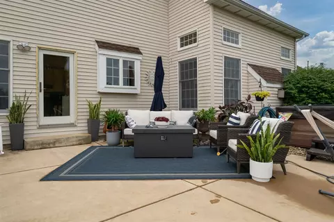 Exterior - 2001 Claremont, Normal, IL 61761 photo 7 of 10