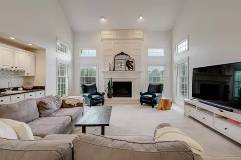 Living - 2001 Claremont, Normal, IL 61761 photo 1 of 3