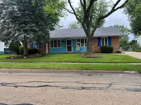 2109 15th Ave, Sterling, IL 61081