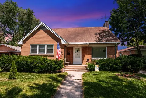 12757 Mozart St, Blue Island, IL 60406