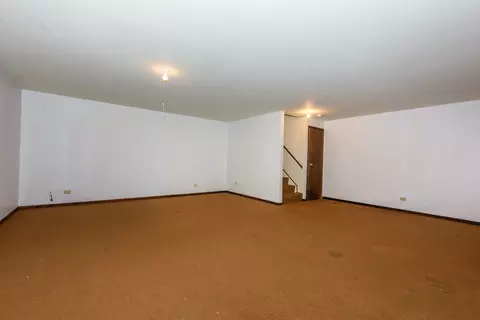 709 Ascot Ct, Hoffman Estates, IL 60169 photo 24