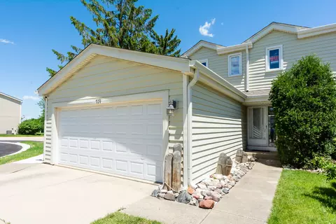 709 Ascot Ct, Hoffman Estates, IL 60169