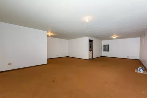 709 Ascot Ct, Hoffman Estates, IL 60169 photo 21