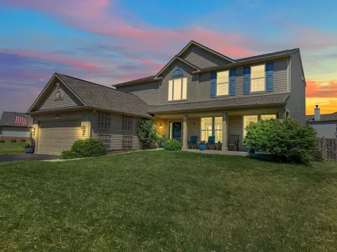 174 S Cranberry St, Bolingbrook, IL 60490