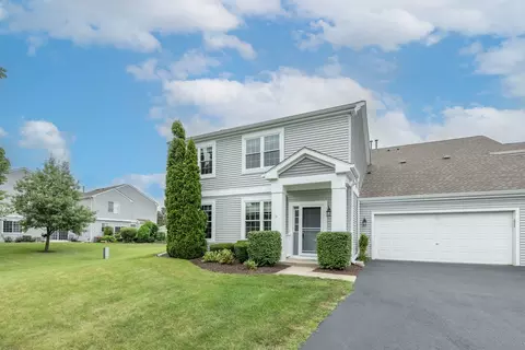 255 Grays Dr #255, Oswego, IL 60543