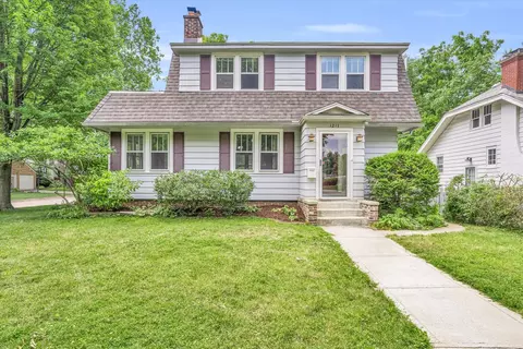1211 W Healey St, Champaign, IL 61821