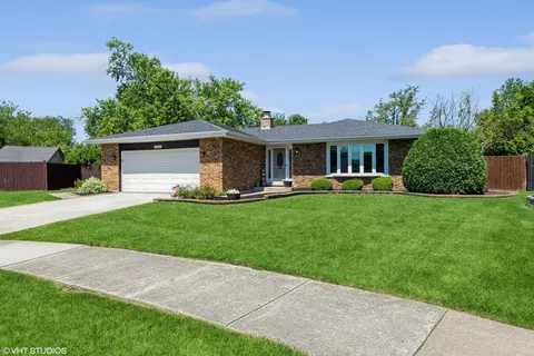 8508 Teakwood Ct, Orland Park, IL 60462