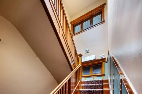 1637 E 53rd St #2, Chicago, IL 60615 photo 2