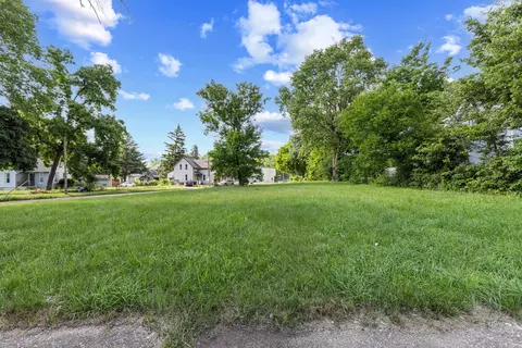 308 Buckbee St, Rockford, IL 61104