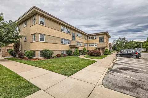 2802 N 72nd Ct #9, Elmwood Park, IL 60707