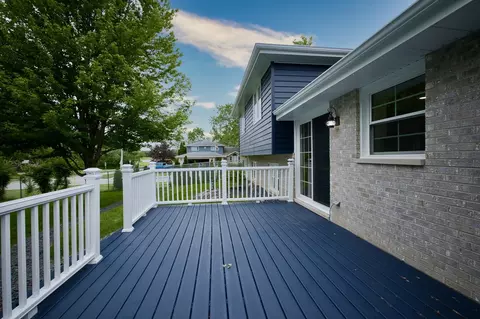 Exterior - 5 Todd Ct, Crete, IL 60417 photo 4 of 9