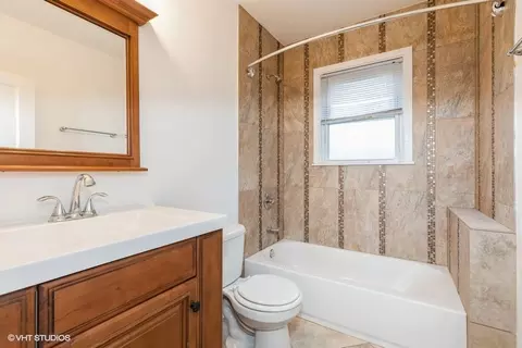 Bath - 215 Maple Ln, Thornton, IL 60476 photo 1 of 2