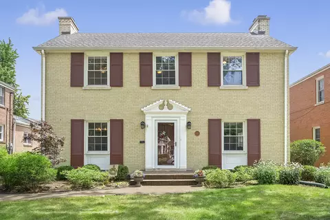 637 S Stone Ave, La Grange, IL 60525