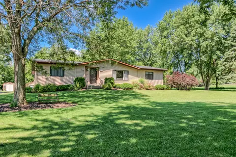 6409 Suttondale Rd, Huntley, IL 60142