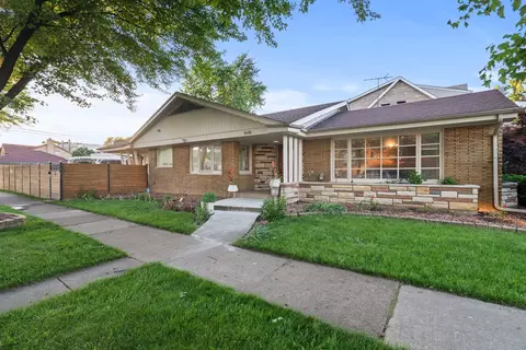 1648 Grove Ave, Berwyn, IL 60402