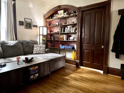 Living - 608 E Walnut St, Bloomington, IL 61701 photo 2 of 2