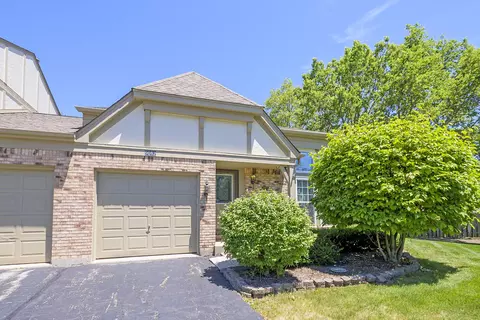 9082 Carlisle Ln, Orland Park, IL 60462