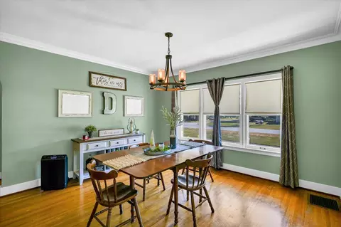 Dining - 123 N Crossley St, Melvin, IL 60952 photo 1 of 3