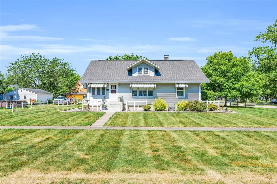 Other - 123 N Crossley St, Melvin, IL 60952 photo 10 of 10
