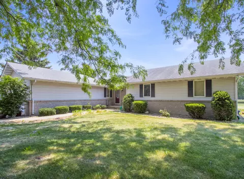 17555 W Spangler Rd, Elwood, IL 60421