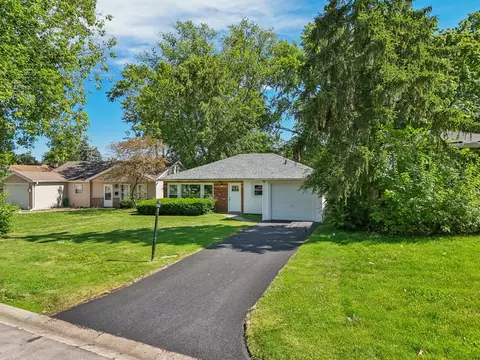 2905 Lexington Dr, Hazel Crest, IL 60429 photo 4