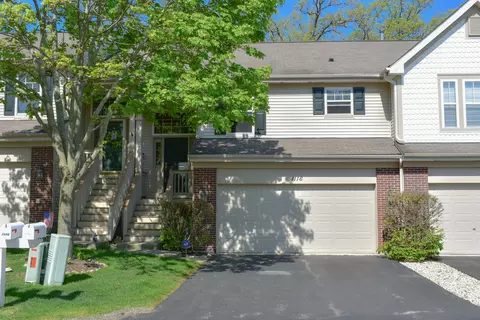 1116 N Oakwood Dr, Fox Lake, IL 60020
