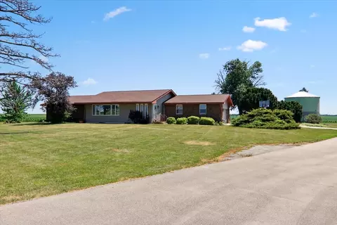 19982 E 1500 North Rd, Pontiac, IL 61764