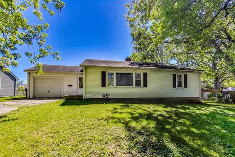 51 Pleasant Oak Ct, Fox Lake, IL 60020
