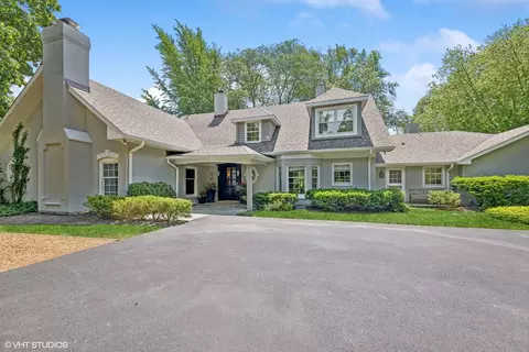 1351 N Green Bay Rd, Lake Forest, IL 60045