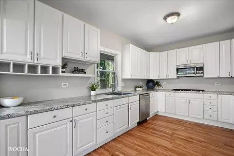 702 Congdon Ave, Elgin, IL 60120 photo 12