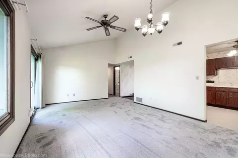 603 Devonshire Ct #A, Mchenry, IL 60050 photo 11