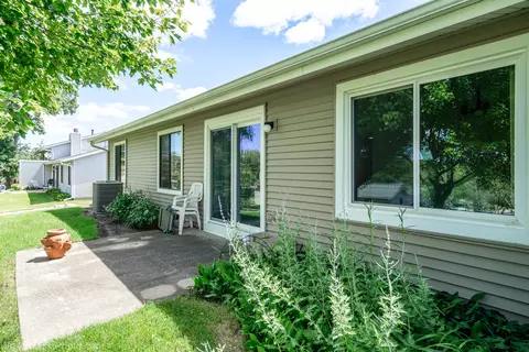 603 Devonshire Ct #A, Mchenry, IL 60050 photo 23