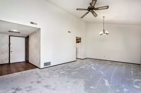 603 Devonshire Ct #A, Mchenry, IL 60050 photo 21