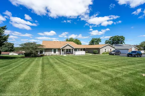 603 Devonshire Ct #A, Mchenry, IL 60050 photo 3