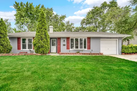 1260 Campbell Ln, Hoffman Estates, IL 60169
